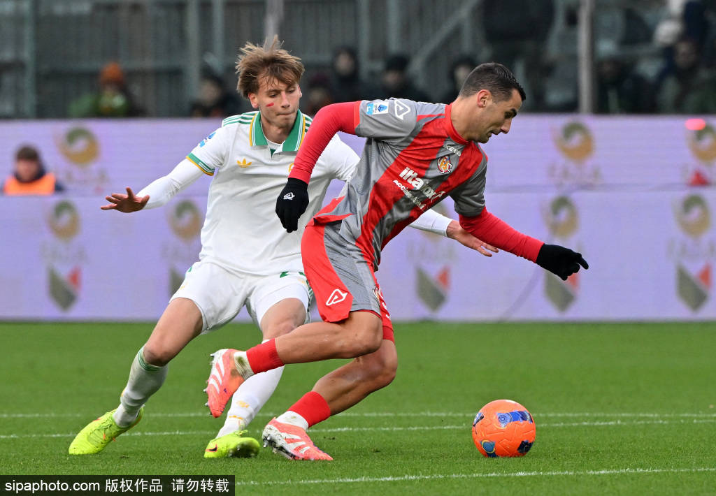 38岁瓦尔迪带队狂飙:单刀+空门加冕MVP!意甲近6场4球